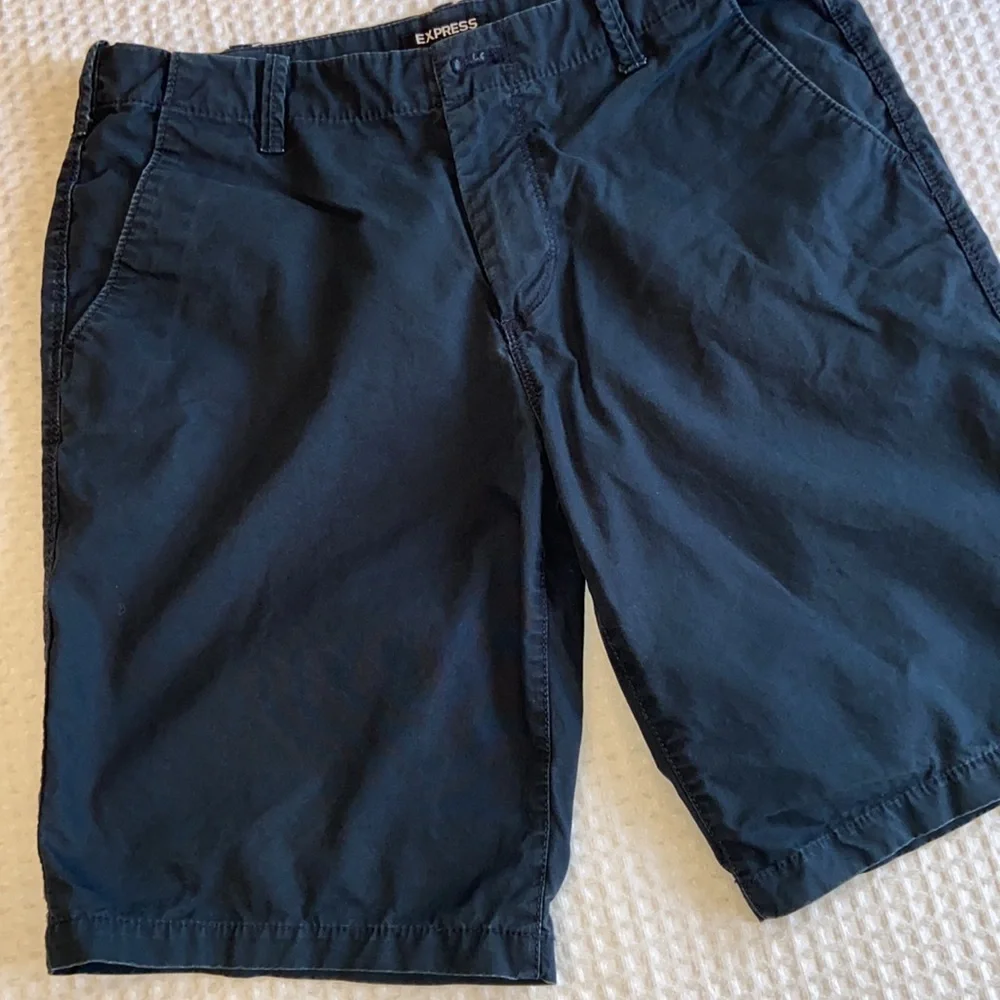 EXPRESS Flat Front Shorts Size 30 Navy Blue EUC
